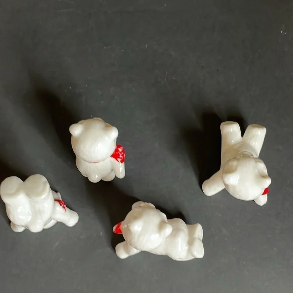 Set‎ of (4) Porcelain/china Posing Polar Bears with Red Bows